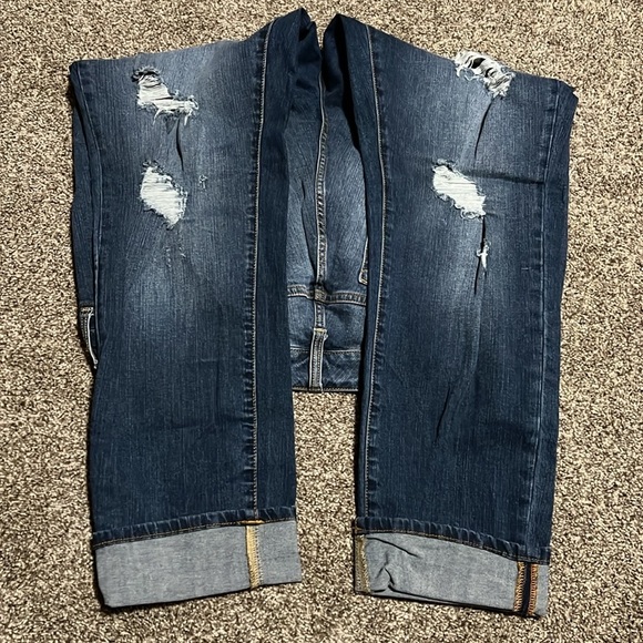 Torrid Boyfriend distressed jeans - Picture 3 of 4